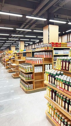 江苏扬州 旧菜场变身智慧生鲜集市，日用品销售丰富市民“菜篮子”